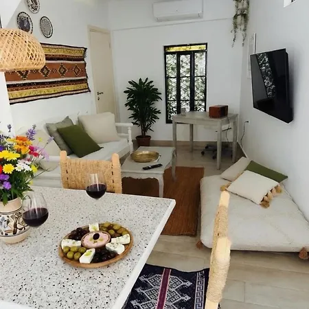 Casa Greca Private Yard, Near Old Town, Prime Location * Rhodes City